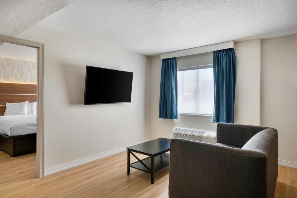 One-Bedroom King Suite with Full Kitchen, Living Area and Sofa Bed - Non-Smoking interior